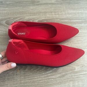 Vivaia Pointed-Toe Ballet Flats Size 7 EU 37.5